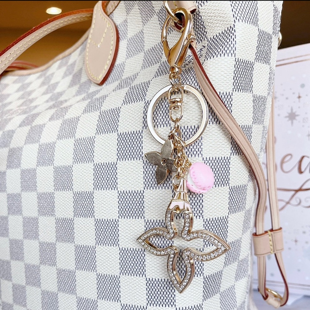 Fashion clover macaroons Paris purse keychain charm